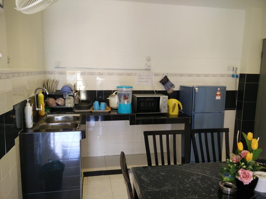 H&A Guest House ملقا المظهر الخارجي الصورة