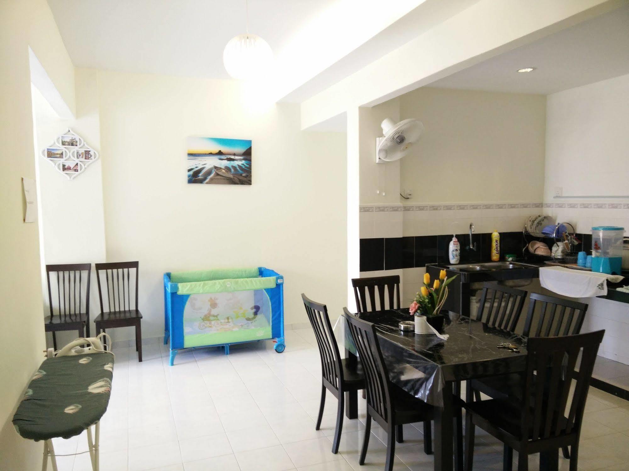 H&A Guest House ملقا المظهر الخارجي الصورة