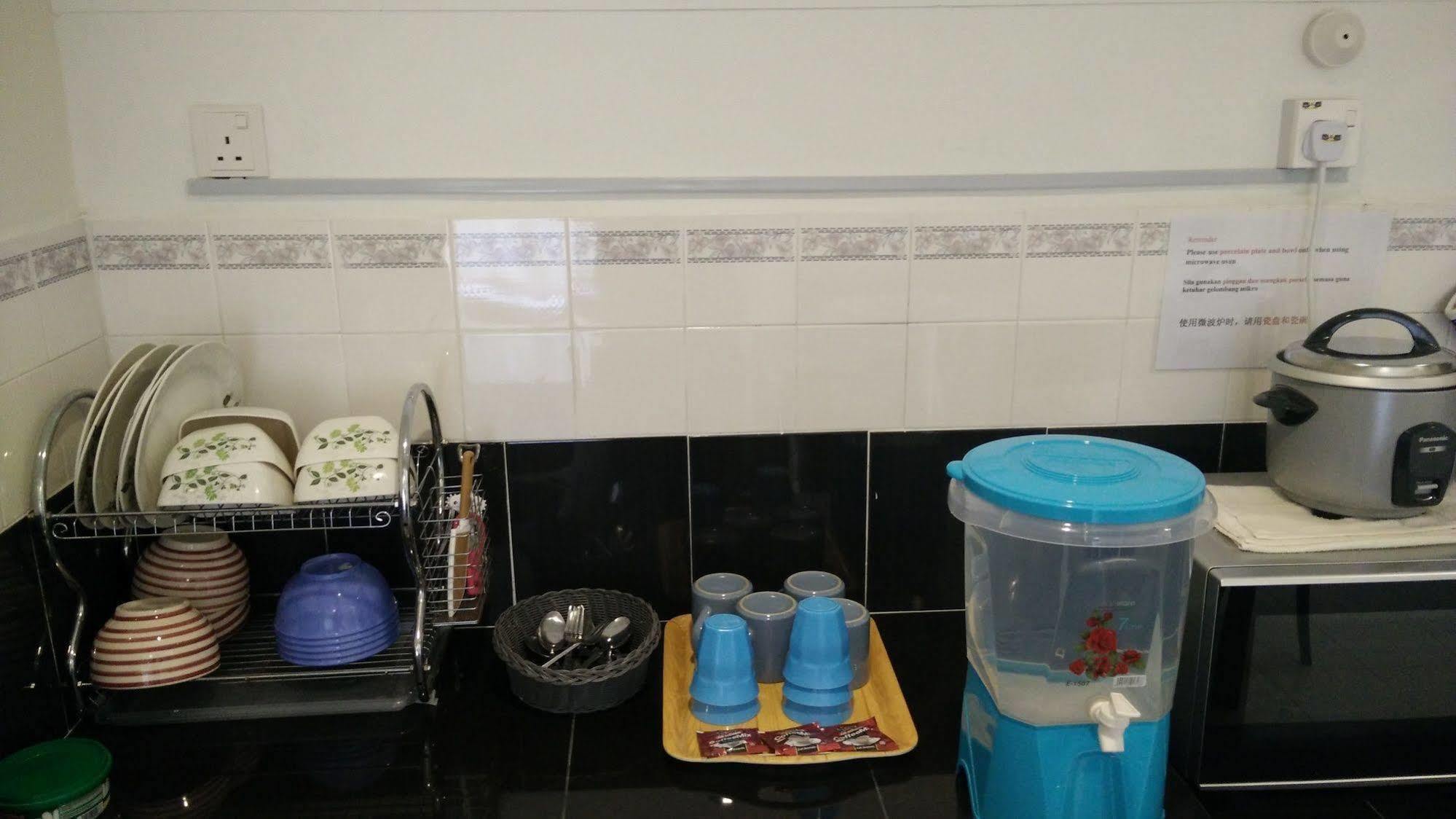 H&A Guest House ملقا المظهر الخارجي الصورة