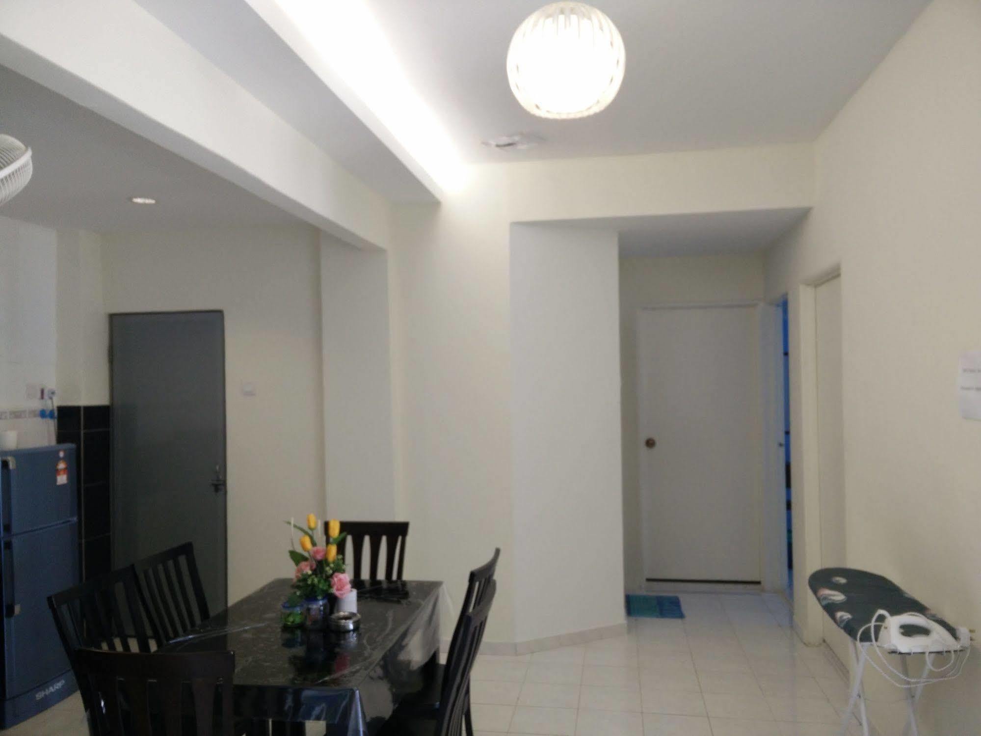 H&A Guest House ملقا المظهر الخارجي الصورة