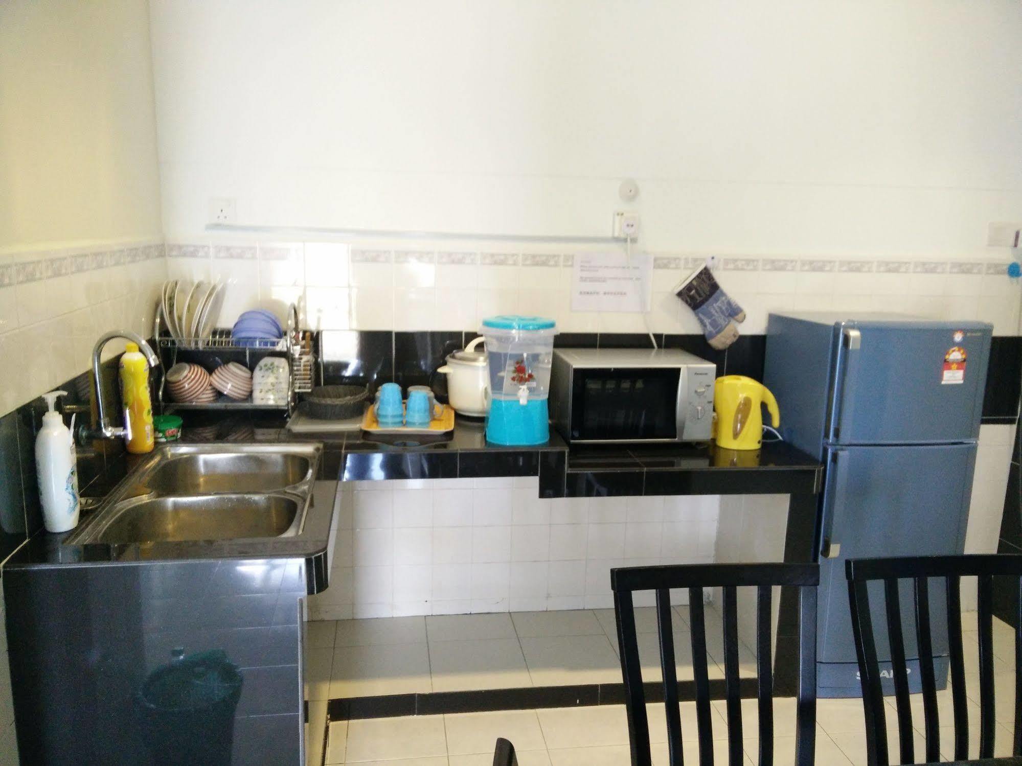 H&A Guest House ملقا المظهر الخارجي الصورة
